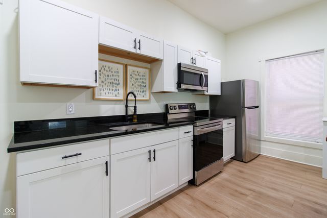 1546 E 10th Street 3, Indianapolis, IN 46201