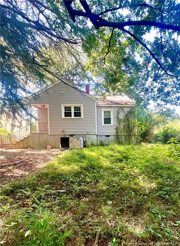 961 McKimmon Road, Fayetteville, NC 28303