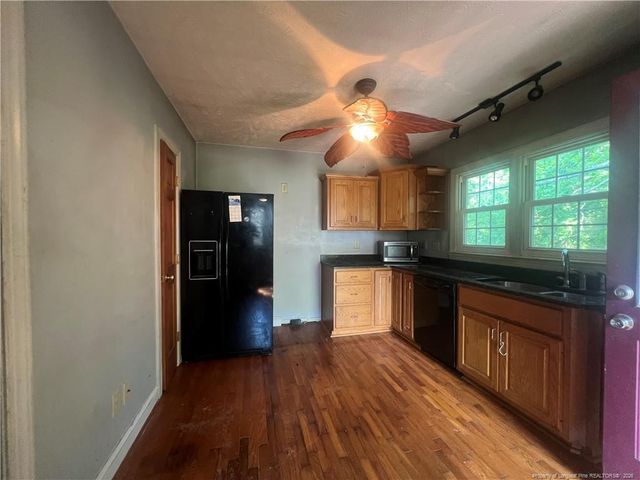 961 McKimmon Road, Fayetteville, NC 28303