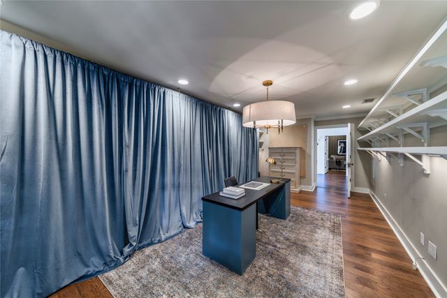 6402 McCommas Boulevard, Dallas, TX 75214