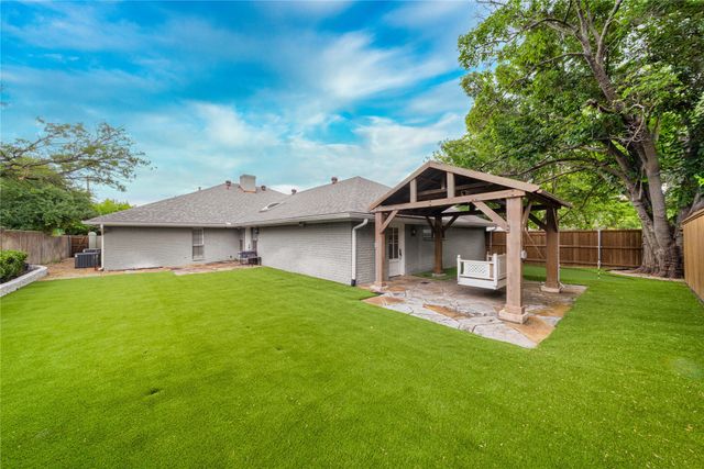 6402 McCommas Boulevard, Dallas, TX 75214