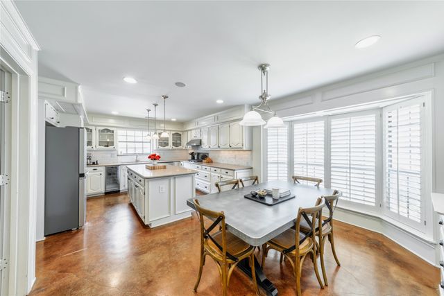 6402 McCommas Boulevard, Dallas, TX 75214