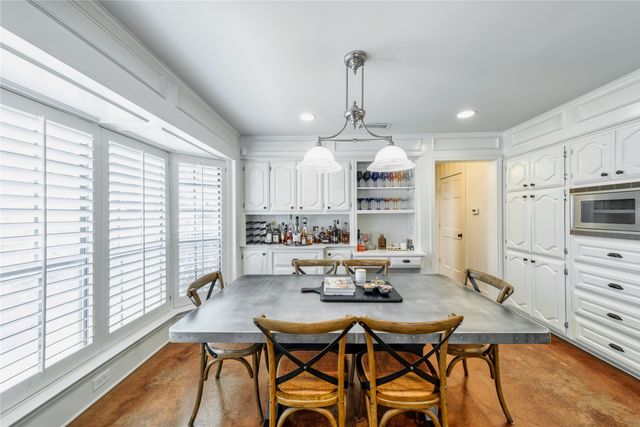 6402 McCommas Boulevard, Dallas, TX 75214