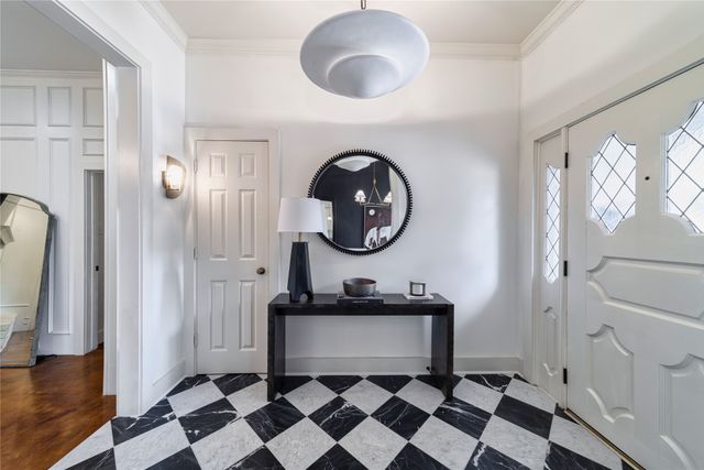 6402 McCommas Boulevard, Dallas, TX 75214