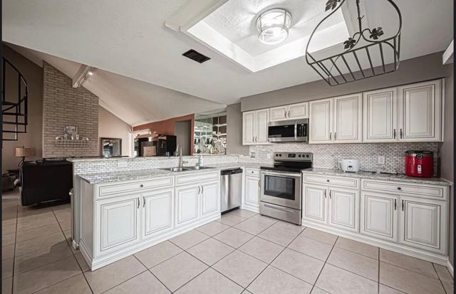 8706 Belle Glen Drive, Houston, TX 77099