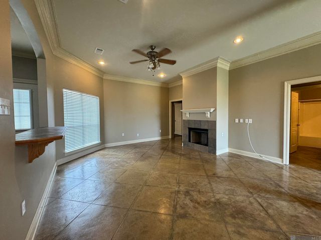 14369 Park Ave, Prairieville, LA 70769