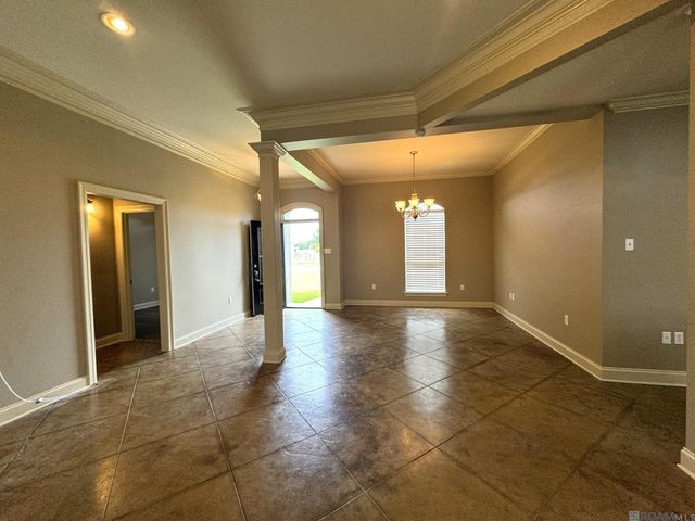 14369 Park Ave, Prairieville, LA 70769