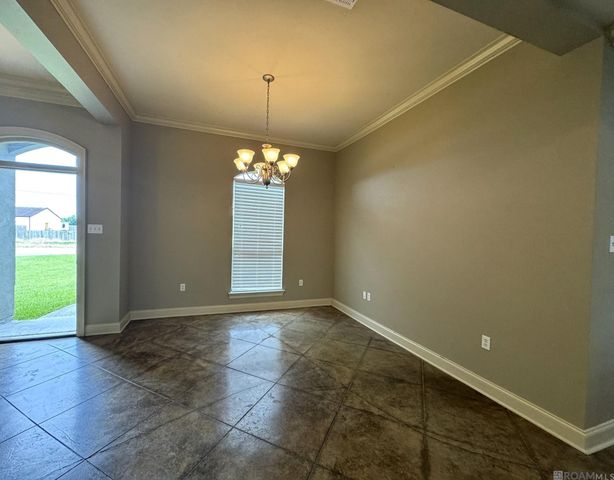 14369 Park Ave, Prairieville, LA 70769