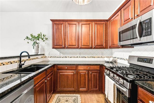 9820 Alger Trace, Johns Creek, GA 30022
