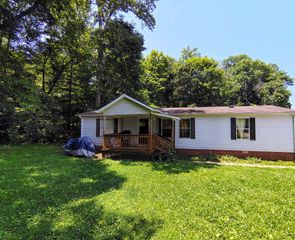 3497 Whittaker Rd, Cookeville, TN 38506