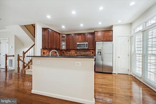 4524 FAIR VALLEY DR, Fairfax, VA 22033