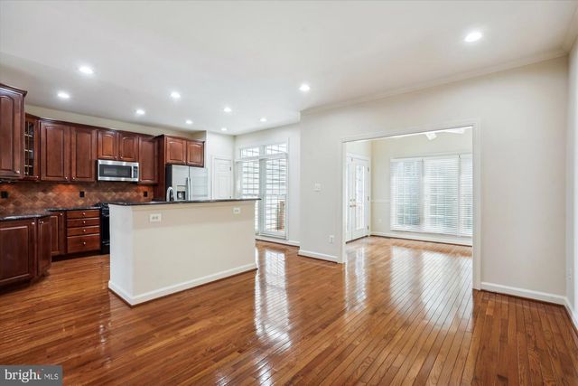 4524 FAIR VALLEY DR, Fairfax, VA 22033