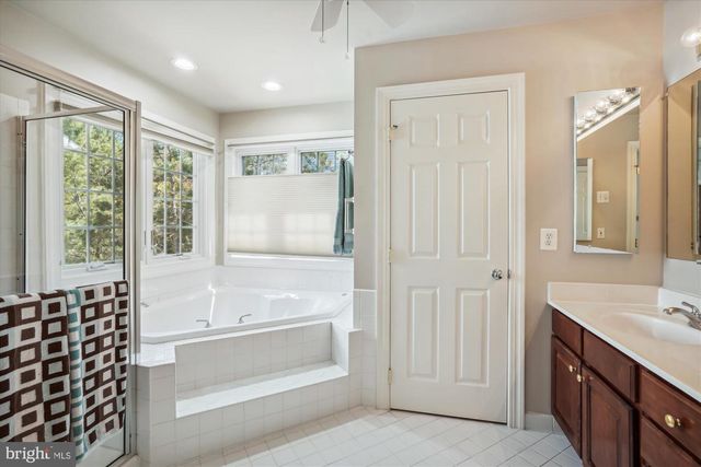 4524 FAIR VALLEY DR, Fairfax, VA 22033