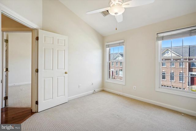 4524 FAIR VALLEY DR, Fairfax, VA 22033