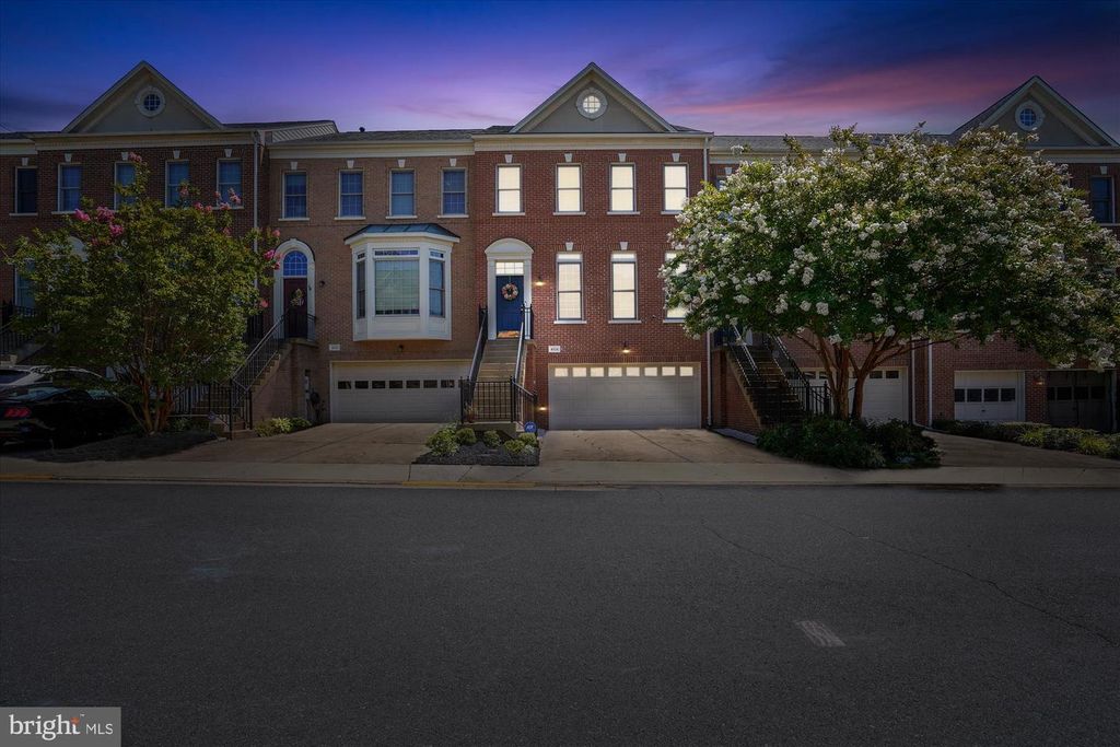 4524 FAIR VALLEY DR, Fairfax, VA 22033