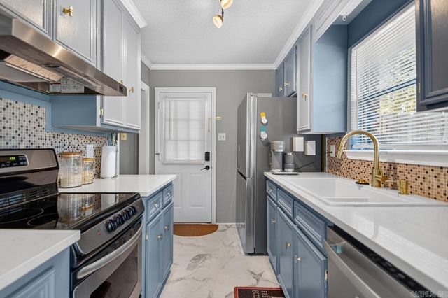 101 Round Leaf Court, Sherwood, AR 72120