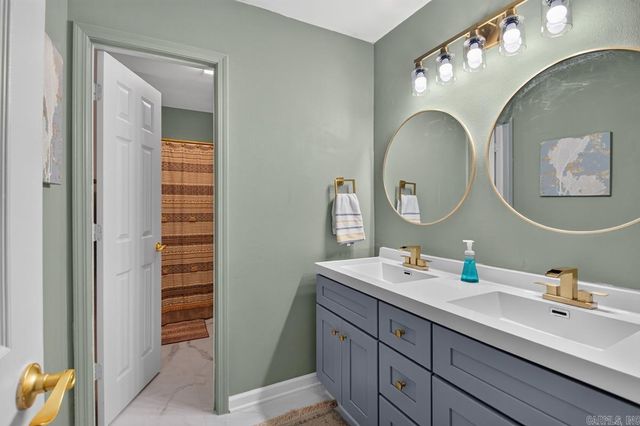 101 Round Leaf Court, Sherwood, AR 72120