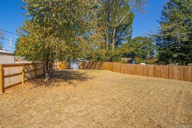 101 Round Leaf Court, Sherwood, AR 72120