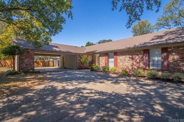 101 Round Leaf Court, Sherwood, AR 72120