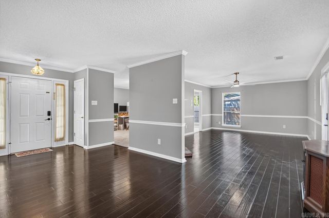 101 Round Leaf Court, Sherwood, AR 72120