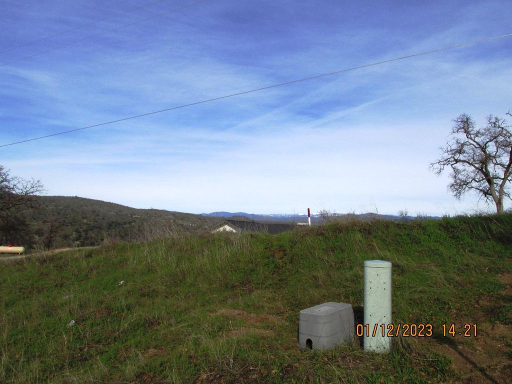 Image 24 of property listing at 39854 Lilley Mountain Drive, Coarsegold, CA 93614