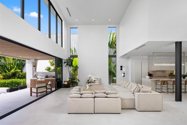 773 NE 77th Ter, Miami, FL 33138