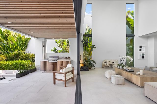 773 NE 77th Ter, Miami, FL 33138