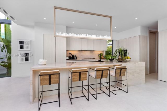 773 NE 77th Ter, Miami, FL 33138