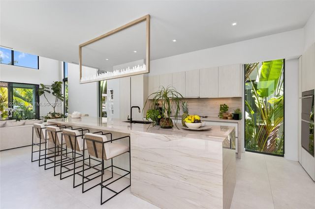 773 NE 77th Ter, Miami, FL 33138