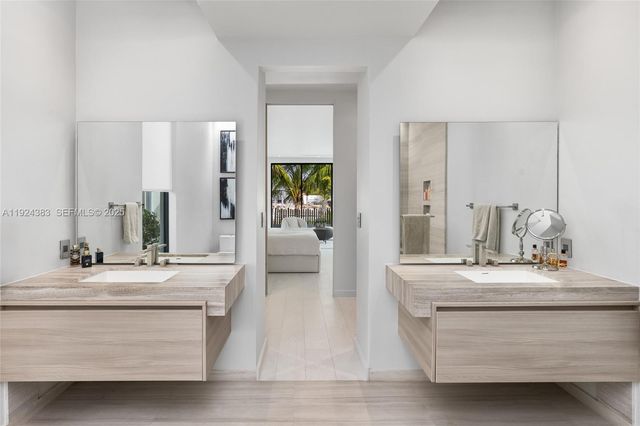 773 NE 77th Ter, Miami, FL 33138