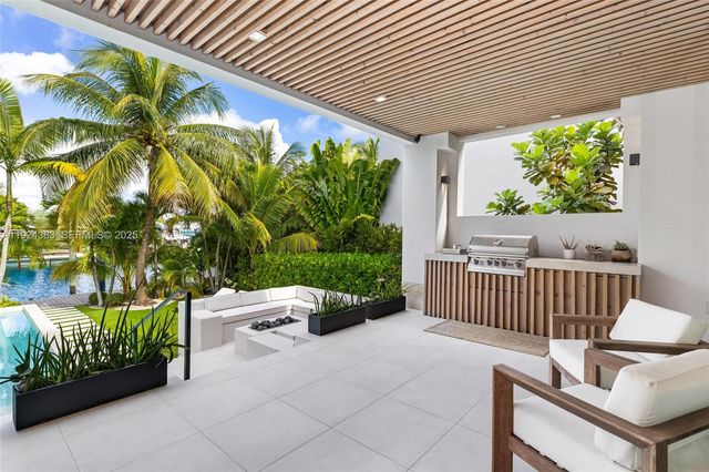 773 NE 77th Ter, Miami, FL 33138