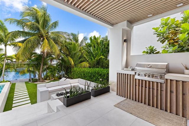 773 NE 77th Ter, Miami, FL 33138