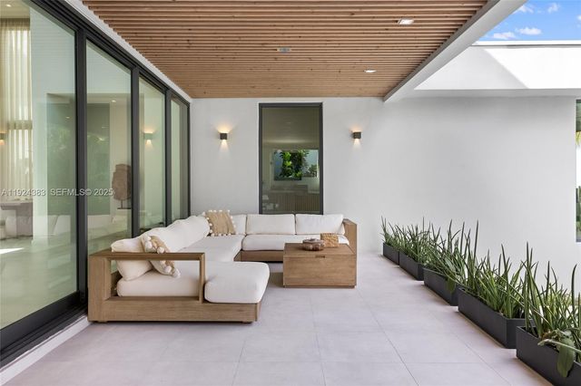 773 NE 77th Ter, Miami, FL 33138