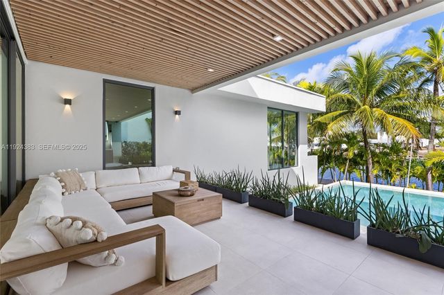 773 NE 77th Ter, Miami, FL 33138