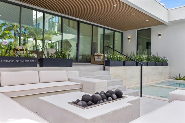 773 NE 77th Ter, Miami, FL 33138