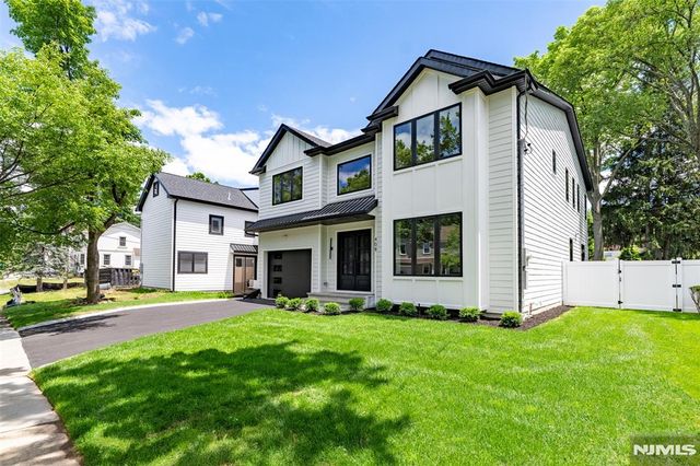 408 Terhune Avenue, Paramus, NJ 07652