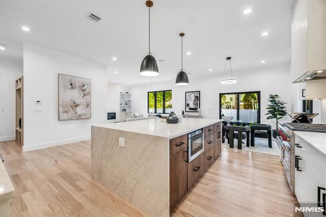 408 Terhune Avenue, Paramus, NJ 07652