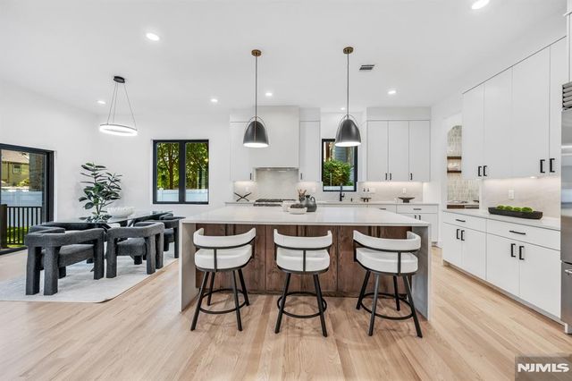 408 Terhune Avenue, Paramus, NJ 07652