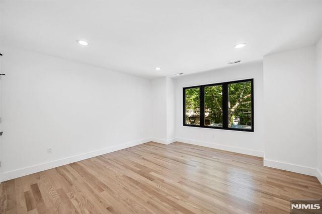 408 Terhune Avenue, Paramus, NJ 07652
