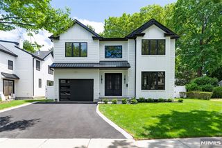 408 Terhune Avenue, Paramus, NJ 07652