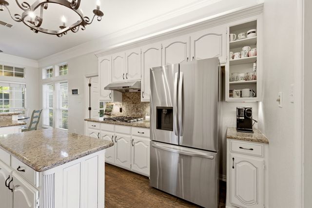 5500 Sycamore Drive, Colleyville, TX 76034