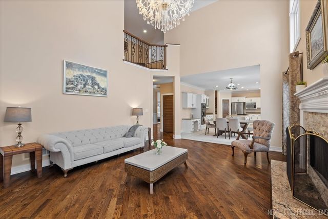 970 Waterside Court, Aurora, IL 60502