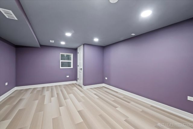 970 Waterside Court, Aurora, IL 60502