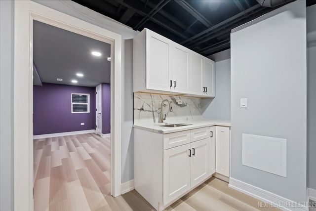 970 Waterside Court, Aurora, IL 60502