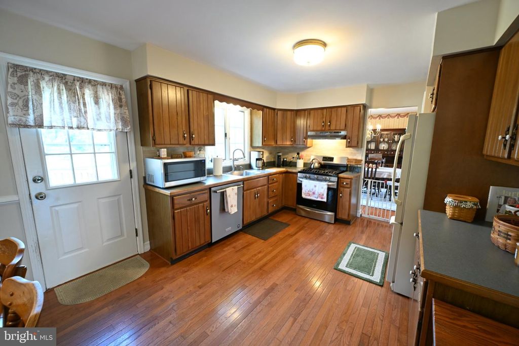 27739 MOUNT PLEASANT RD, COLUMBUS, NJ 08022 — photo 3