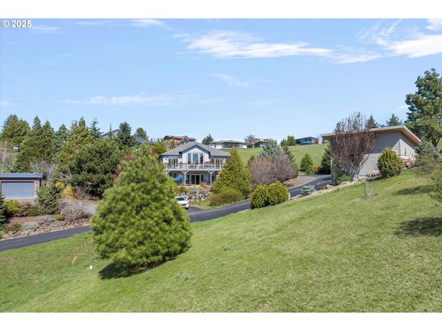 105 ALTA VISTA Rd, White Salmon, WA 98672