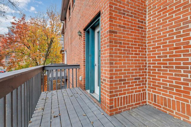 233 W Poplar Avenue, 2, Columbus, OH 43215