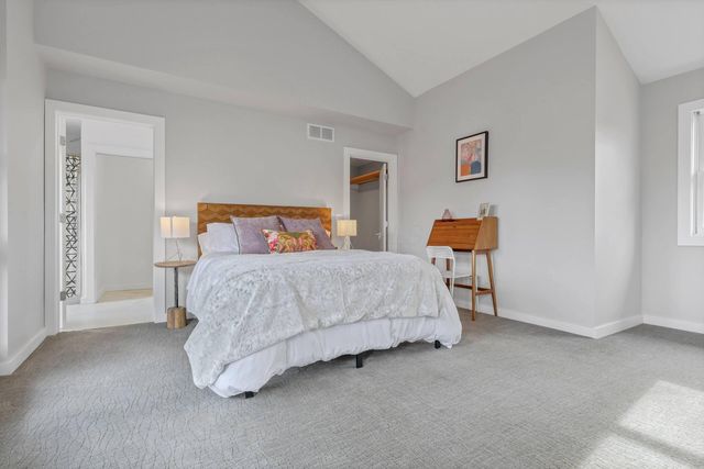 233 W Poplar Avenue, 2, Columbus, OH 43215