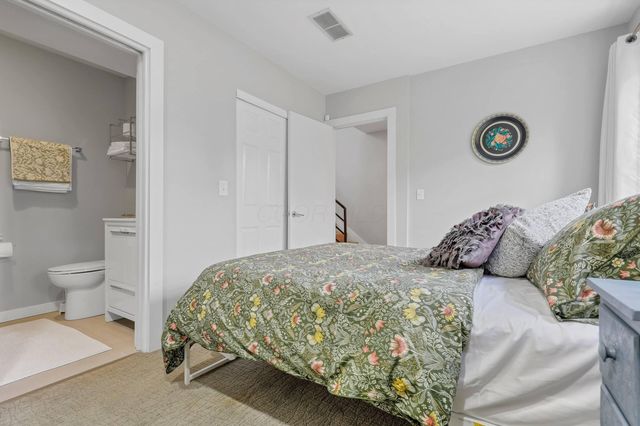 233 W Poplar Avenue, 2, Columbus, OH 43215