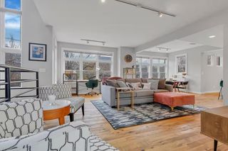 233 W Poplar Avenue, 2, Columbus, OH 43215
